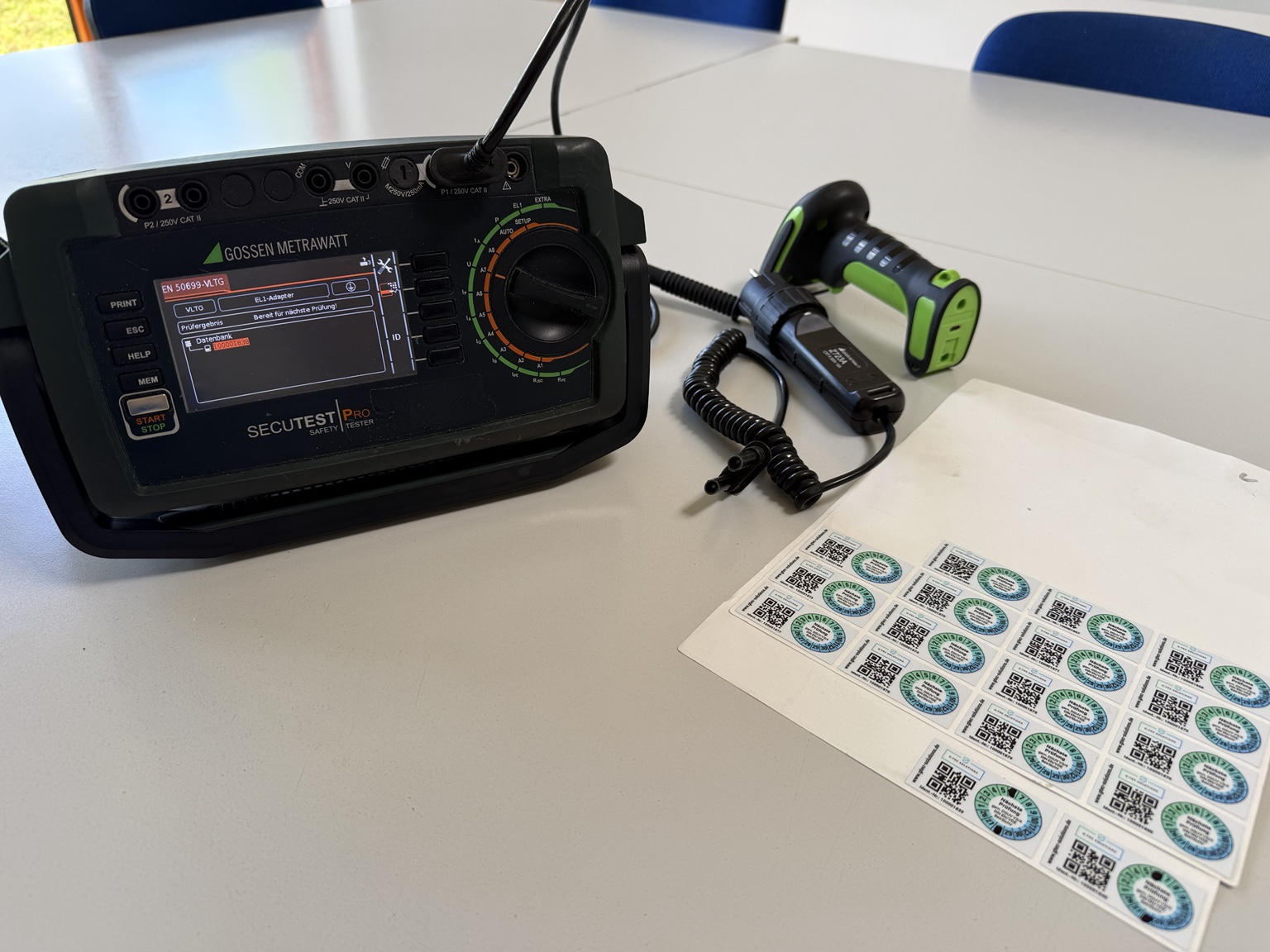 Prüfaufbau SECUTEST Pro